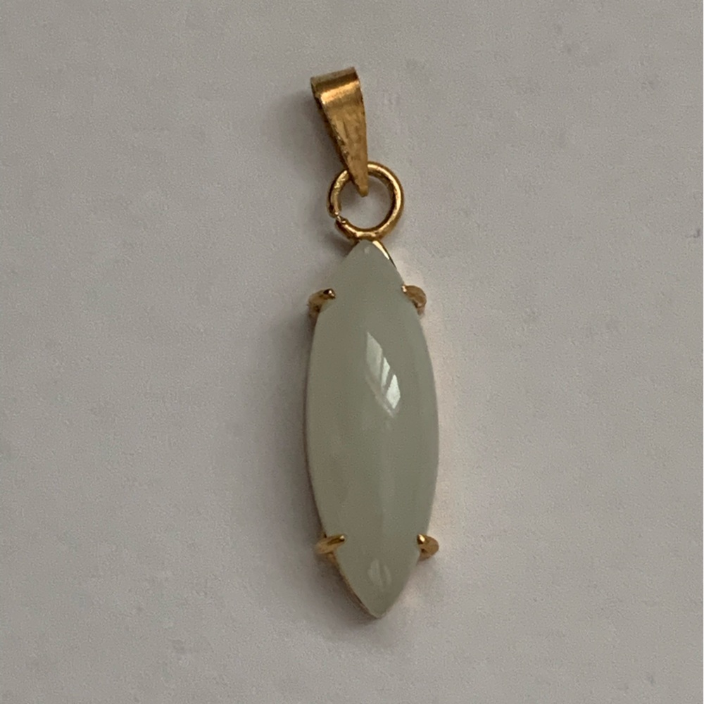 New vintage white jade navette oval pendant